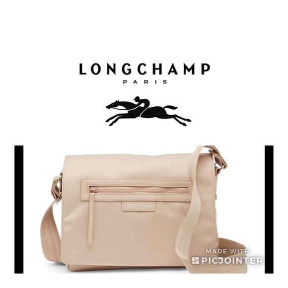 Longchamp Handbags - Longchamp 🌸flap Neo Nylon crossbody bag